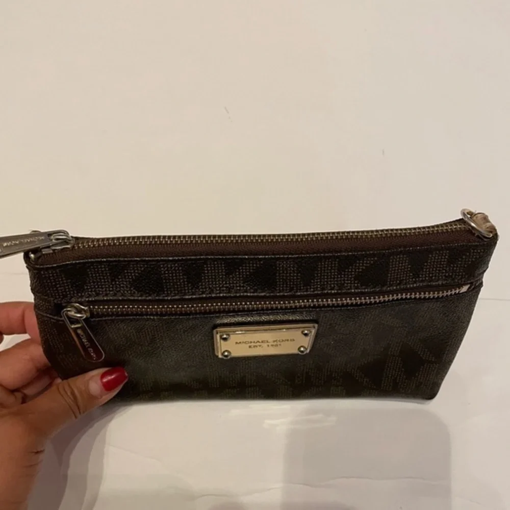 Michael Kors Brown Signature Monogram Wristlet Pouch Gold Hardware Wallet Clutch